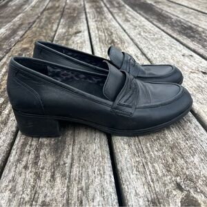 Abeo Jade Classic Black Women's Loafers